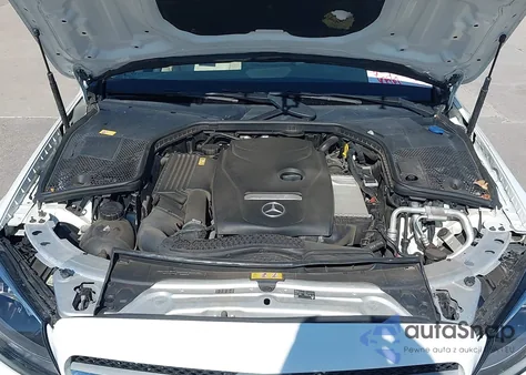 2016 Mercedes-Benz C 300 Luxury/Sport из США, поврежденный, VIN 55SWF4JB3GU158343